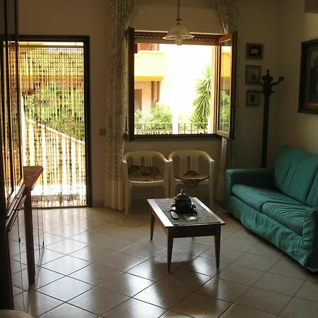 With 2 Bedrooms In Muravera, With Furnished Balcony - 2 Km F