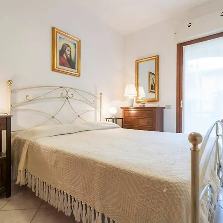 Appartement With 2 Bedrooms In Muravera, With Furnished Balcony - 2 Km F Muravera