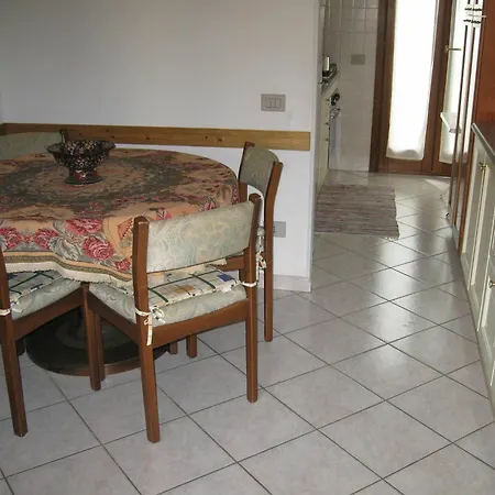 With 2 Bedrooms In Muravera, With Furnished Balcony - 2 Km F *
